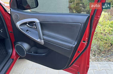 Внедорожник / Кроссовер Toyota RAV4 2006 в 