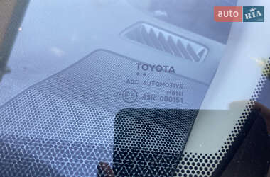 Внедорожник / Кроссовер Toyota RAV4 2021 в 