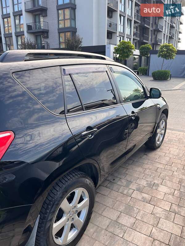 Позашляховик / Кросовер Toyota RAV4 2008 в Ужгороді