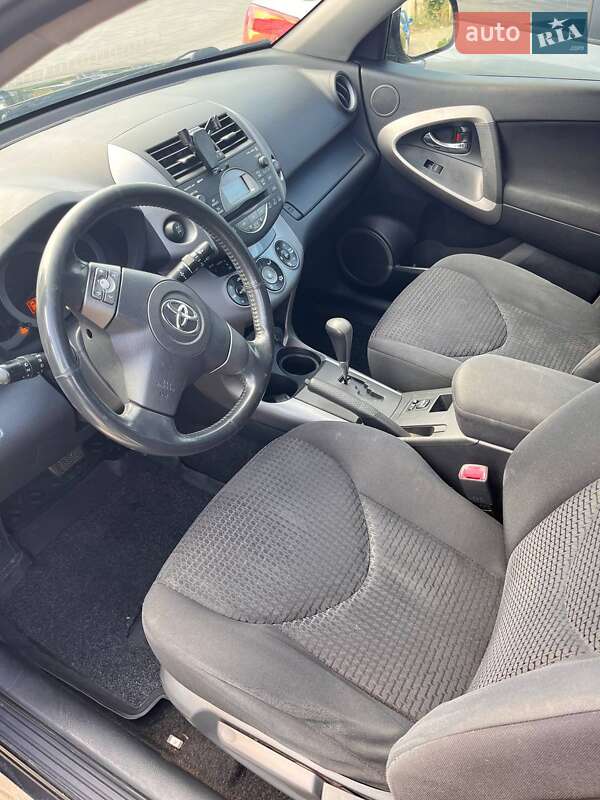 Позашляховик / Кросовер Toyota RAV4 2008 в Ужгороді