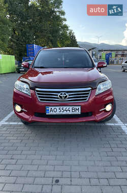 Внедорожник / Кроссовер Toyota RAV4 2010 в Ужгороде