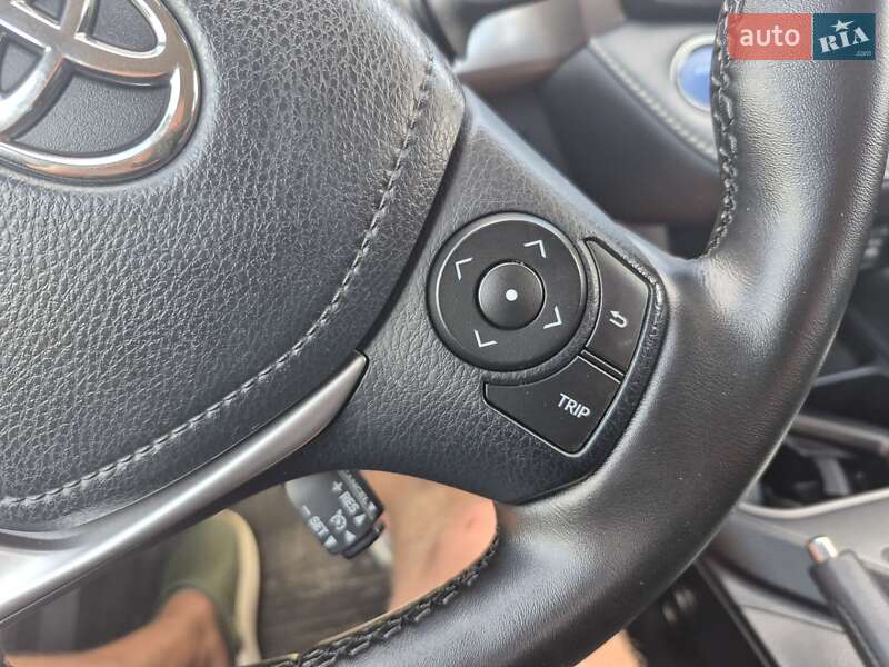 Позашляховик / Кросовер Toyota RAV4 2016 в Житомирі