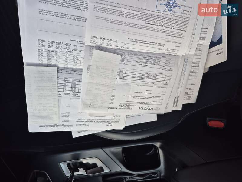 Позашляховик / Кросовер Toyota RAV4 2016 в Житомирі