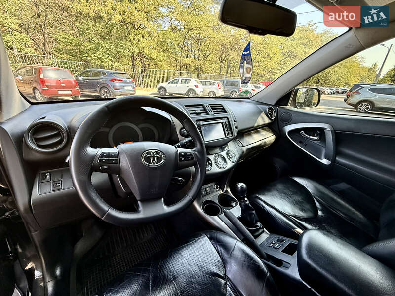 Внедорожник / Кроссовер Toyota RAV4 2009 в Одессе