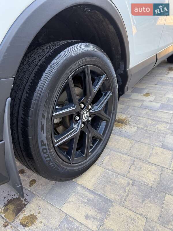 Внедорожник / Кроссовер Toyota RAV4 2018 в Сарнах фото 19 Внедорожник / Кроссовер Toyota RAV4 2018 в Сарнах