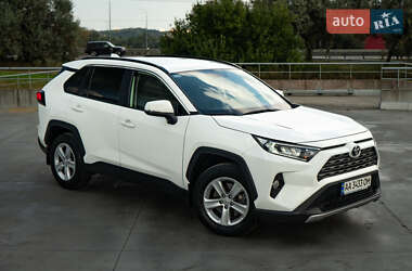 Внедорожник / Кроссовер Toyota RAV4 2018 в Киеве