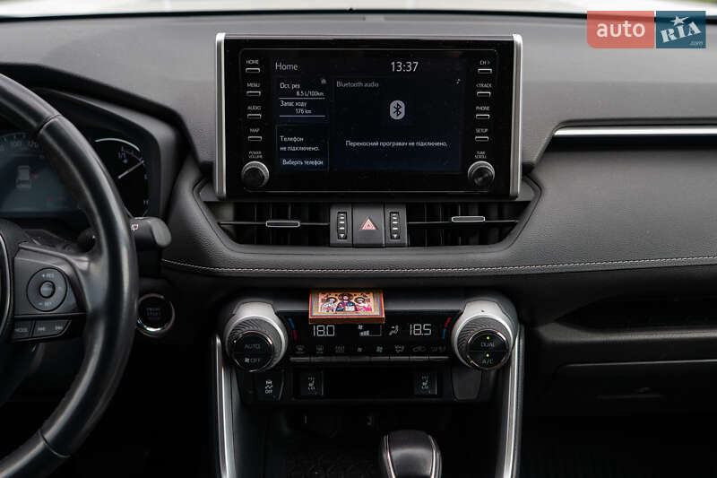 Внедорожник / Кроссовер Toyota RAV4 2018 в Киеве фото 33 Внедорожник / Кроссовер Toyota RAV4 2018 в Киеве