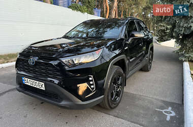 Позашляховик / Кросовер Toyota RAV4 2021 в Києві