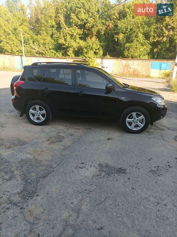Позашляховик / Кросовер Toyota RAV4 2006 в Вінниці