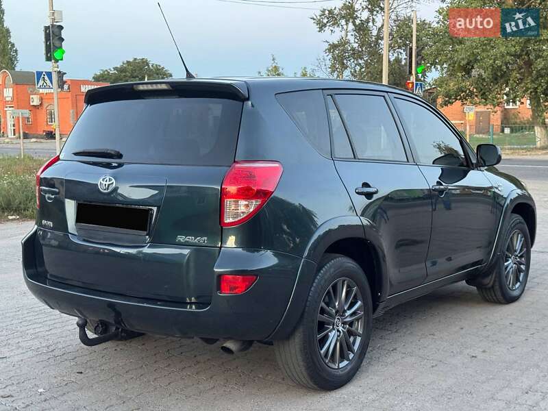 Внедорожник / Кроссовер Toyota RAV4 2007 в Ахтырке