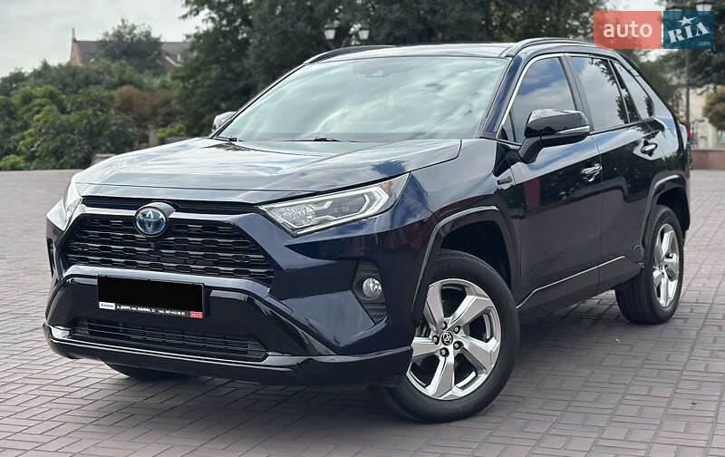 Toyota RAV4 2021