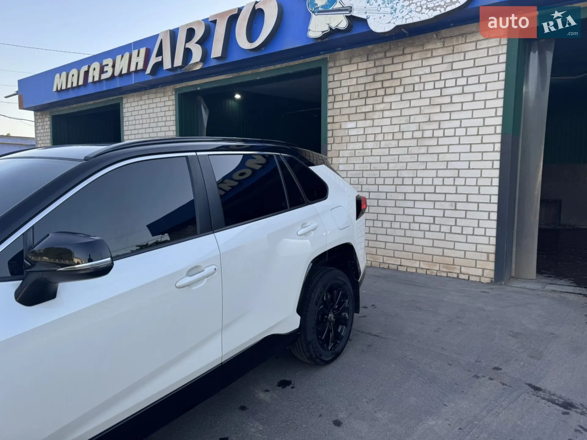 2022 Toyota RAV 4 - мініатюра 6