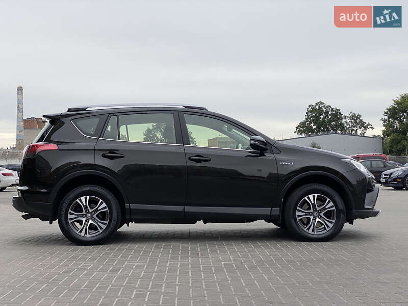 Внедорожник / Кроссовер Toyota RAV4 2016 в Житомире