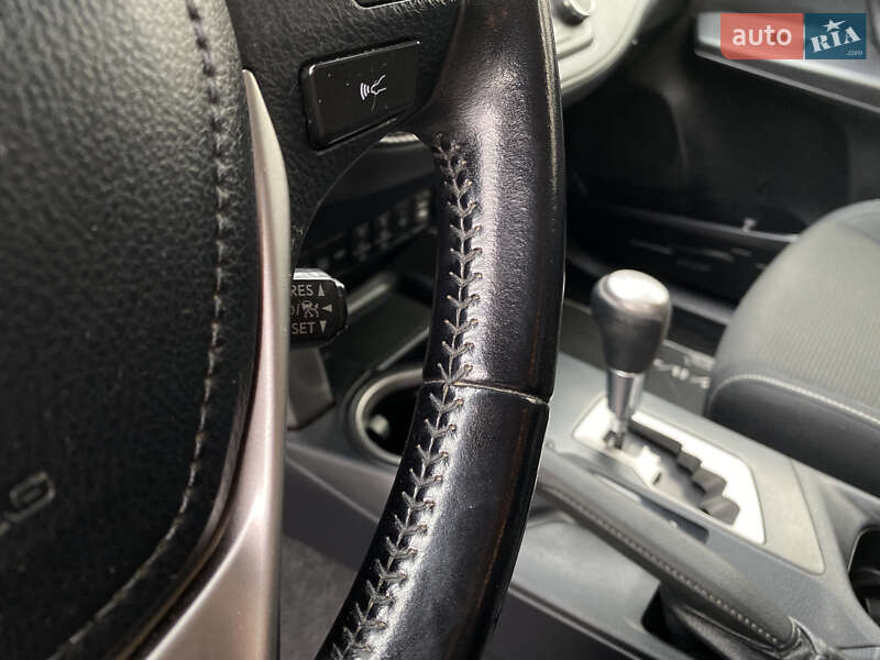 Внедорожник / Кроссовер Toyota RAV4 2016 в Житомире