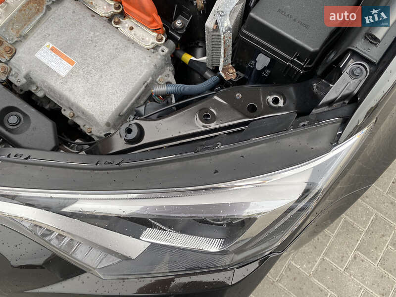Внедорожник / Кроссовер Toyota RAV4 2016 в Житомире