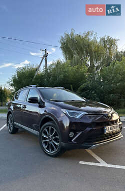 Внедорожник / Кроссовер Toyota RAV4 2018 в Белогородке