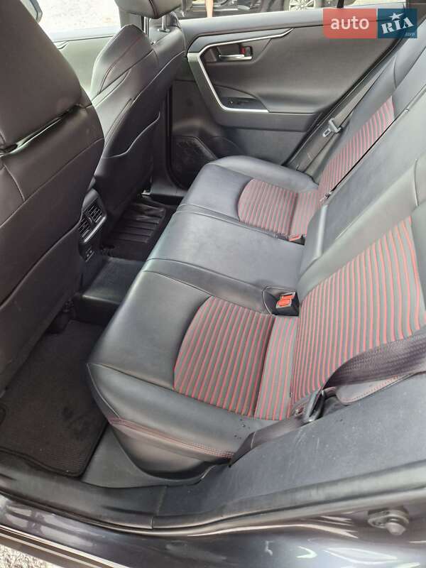 Внедорожник / Кроссовер Toyota RAV4 2023 в Киеве фото 2 Внедорожник / Кроссовер Toyota RAV4 2023 в Киеве