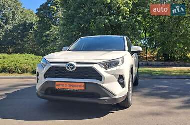 Позашляховик / Кросовер Toyota RAV4 2021 в Черкасах