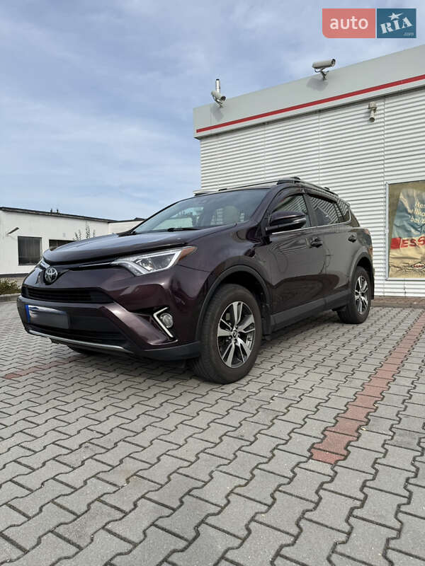 Toyota RAV4 2017