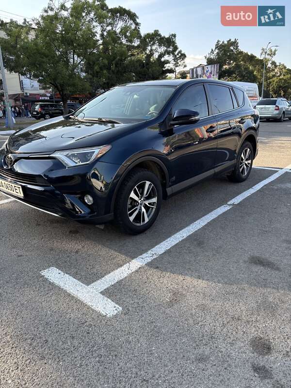 Внедорожник / Кроссовер Toyota RAV4 2018 в Ивано-Франковске фото 5 Внедорожник / Кроссовер Toyota RAV4 2018 в Ивано-Франковске