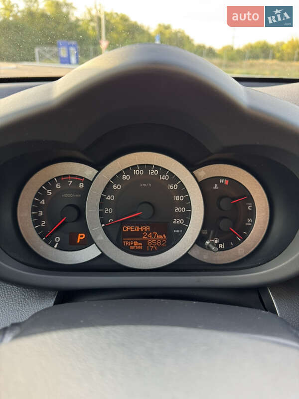 Позашляховик / Кросовер Toyota RAV4 2012 в Запоріжжі