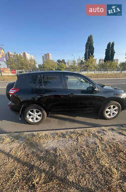Позашляховик / Кросовер Toyota RAV4 2011 в Києві