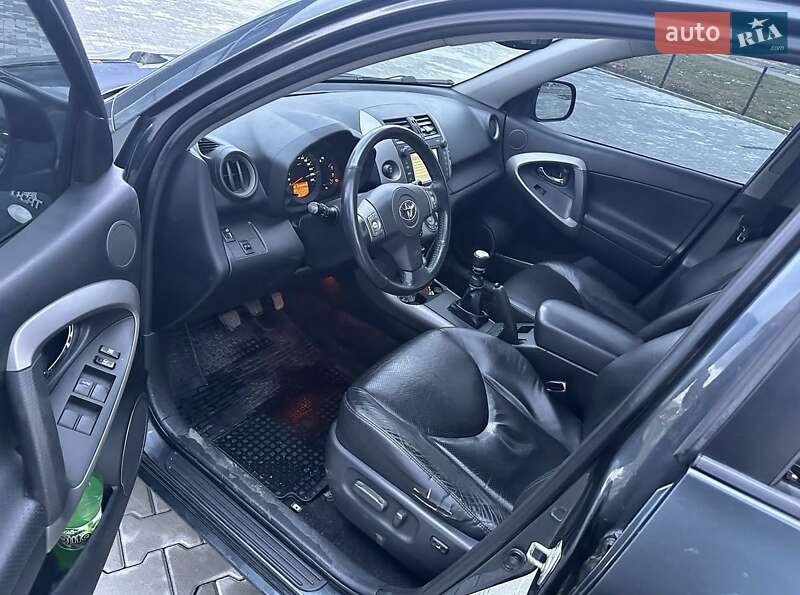 Внедорожник / Кроссовер Toyota RAV4 2006 в Ужгороде фото 8 Внедорожник / Кроссовер Toyota RAV4 2006 в Ужгороде