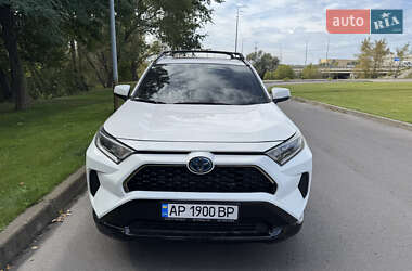 Внедорожник / Кроссовер Toyota RAV4 2021 в Киеве