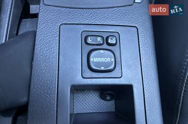 Внедорожник / Кроссовер Toyota RAV4 2007 в 