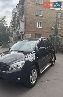 Внедорожник / Кроссовер Toyota RAV4 2007 в Киеве