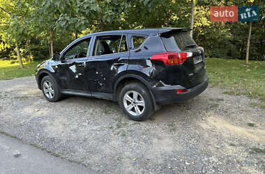 Внедорожник / Кроссовер Toyota RAV4 2014 в 