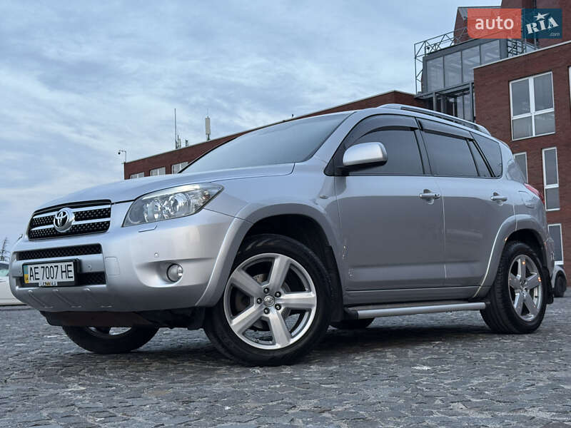 Внедорожник / Кроссовер Toyota RAV4 2007 в Днепре