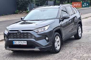 Внедорожник / Кроссовер Toyota RAV4 2020 в Львове