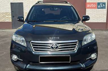 Внедорожник / Кроссовер Toyota RAV4 2011 в 