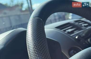 Внедорожник / Кроссовер Toyota RAV4 2011 в 