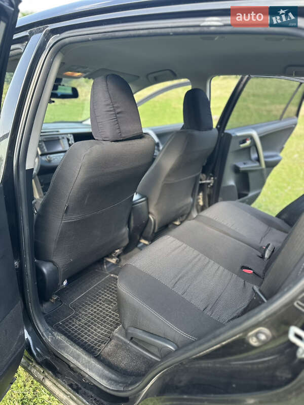 Внедорожник / Кроссовер Toyota RAV4 2013 в Львове