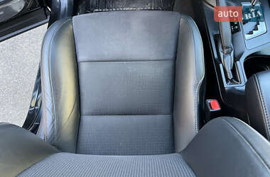 Внедорожник / Кроссовер Toyota RAV4 2017 в 