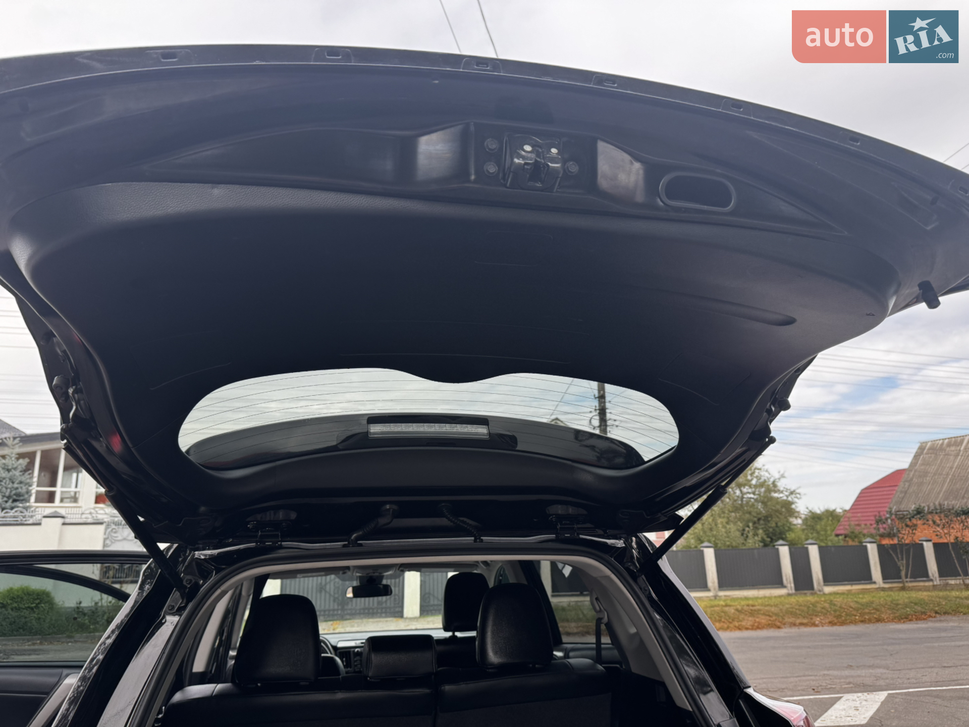 2018 Toyota RAV 4 - мініатюра 19