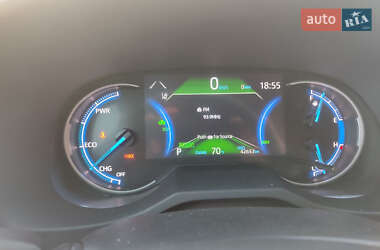 Внедорожник / Кроссовер Toyota RAV4 2023 в 