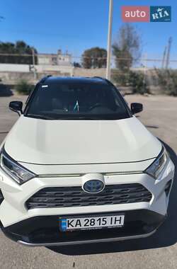Внедорожник / Кроссовер Toyota RAV4 2019 в Днепре