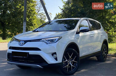 Позашляховик / Кросовер Toyota RAV4 2016 в Ромнах