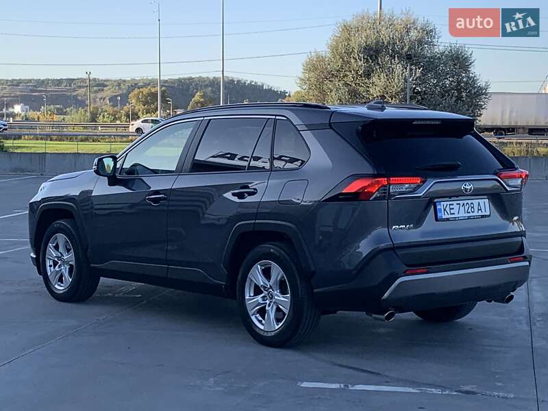 Позашляховик / Кросовер Toyota RAV4 2018 в Києві