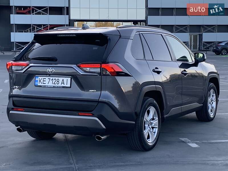 Позашляховик / Кросовер Toyota RAV4 2018 в Києві