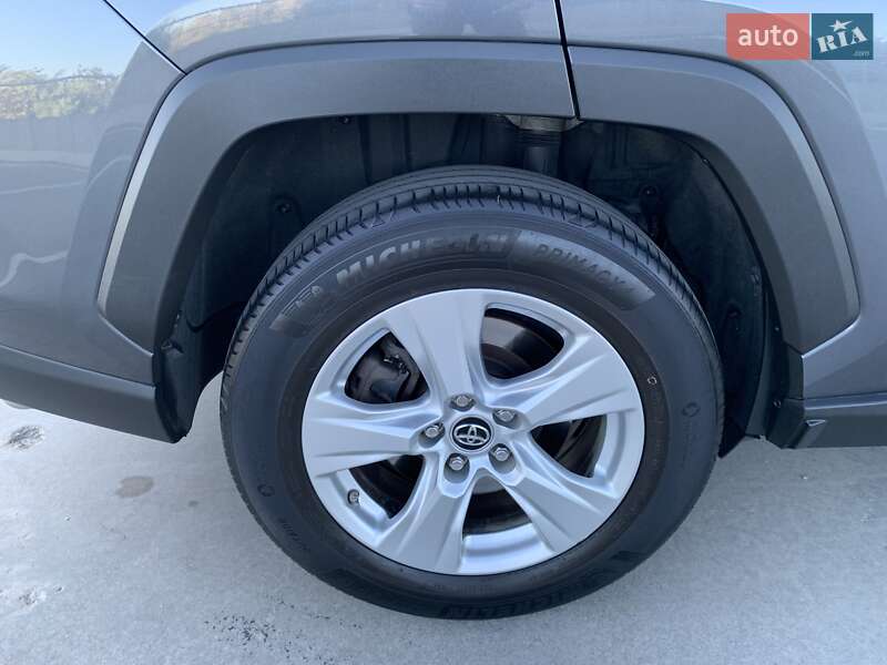 Позашляховик / Кросовер Toyota RAV4 2018 в Києві