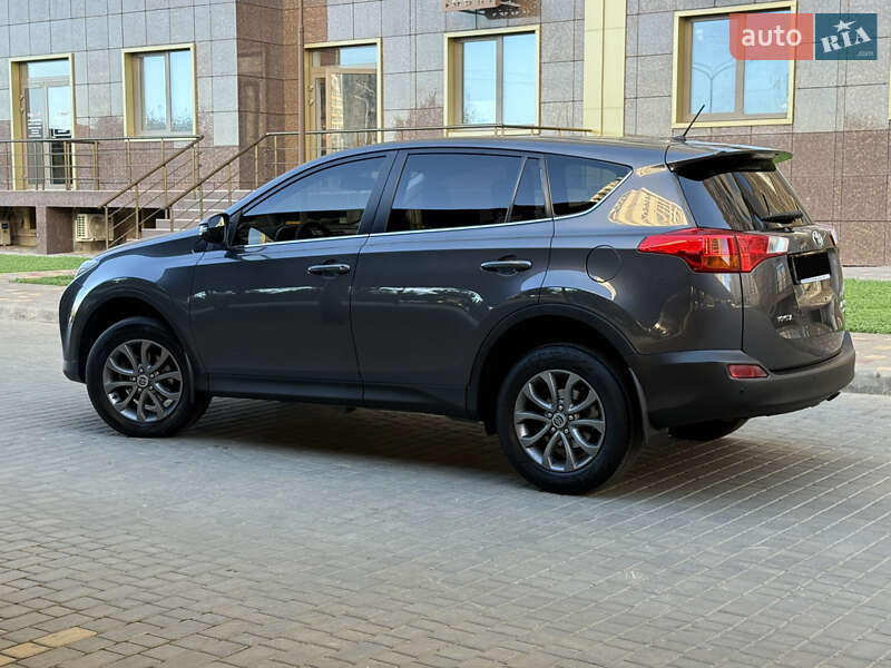 Позашляховик / Кросовер Toyota RAV4 2013 в Одесі фото 25 Позашляховик / Кросовер Toyota RAV4 2013 в Одесі