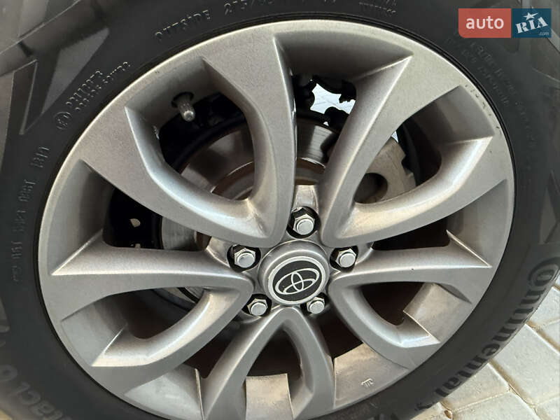 Позашляховик / Кросовер Toyota RAV4 2013 в Одесі фото 30 Позашляховик / Кросовер Toyota RAV4 2013 в Одесі