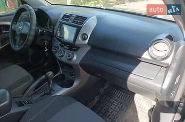 Внедорожник / Кроссовер Toyota RAV4 2006 в 