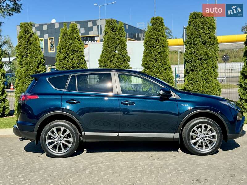 Toyota RAV4 2017