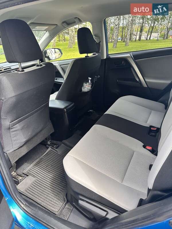 Позашляховик / Кросовер Toyota RAV4 2018 в Києві