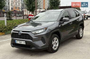 Внедорожник / Кроссовер Toyota RAV4 2020 в Ивано-Франковске